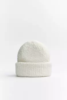 Шапка-бини вязаная короткая