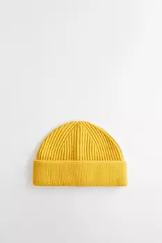 Шапка-бини вязаная короткая до ушей