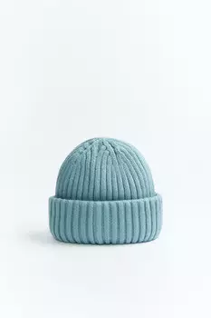 Шапка-бини вязаная короткая до ушей