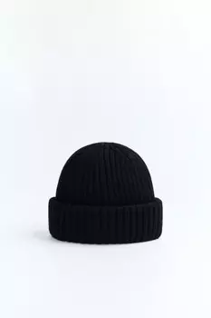 Шапка-бини вязаная короткая до ушей