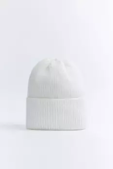 Шапка-бини вязаная с ангорской шерстью