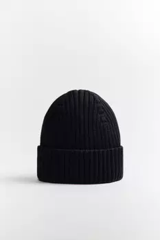 Шапка в рубчик из хлопка