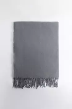 Шарф тонкий базовый с бахромой