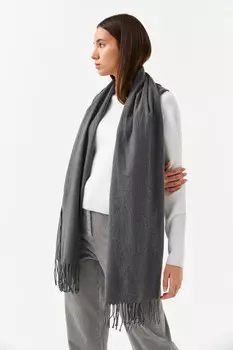 Шарф вязаный с бахромой