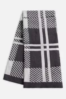 Шарф вязаный в клетку