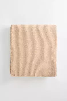 Шарф вязаный в рубчик без бахромы