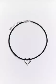 Чокер-шнурок с подвеской