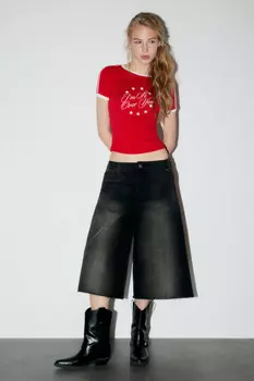 Шорты-бермуды джинсовые с открытыми срезами