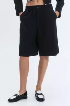 Шорты-бермуды костюмные в полоску