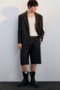 Шорты-бермуды костюмные в полоску