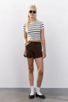 Шорты джинсовые с открытыми срезами