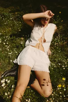 Шорты хлопковые с кружевом