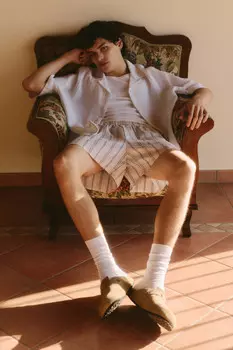 Шорты в полоску в пижамном стиле