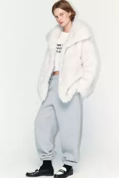 Шуба из искусственного меха с длинным ворсом