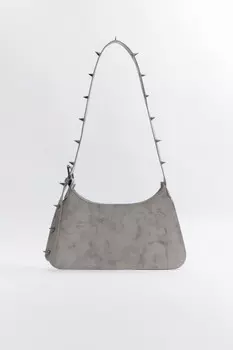 Сумка на плечо с шипами на ремешке