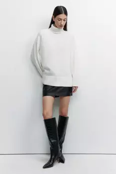 Свитер SWEATER свободный с боковыми разрезами
