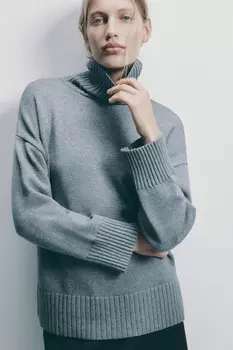 Свитер SWEATER свободный с боковыми разрезами
