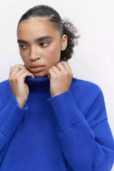 Свитер SWEATER свободный с боковыми разрезами