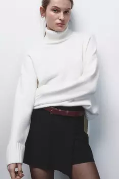 Свитер свободный с боковыми разрезами