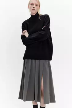 Свитер вискозный с воротником-стойкой