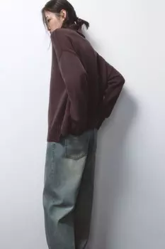 Свитер вязаный свободный с воротником