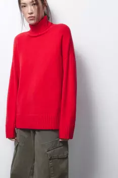 Свитер вязаный свободный с воротником