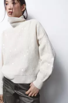 Свитер вязаный в рубчик с пайетками