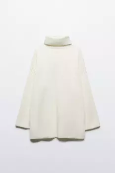 Свитер oversize в рубчик с воротником