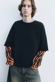 Свитшот хлопковый с двойными рукавами и принтом