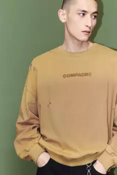 Свитшот из футера с состаренным эффектом