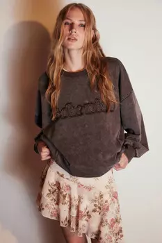 Свитшот с вареным эффектом и принтом