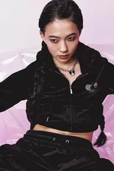 Толстовка велюровая с принтом из страз