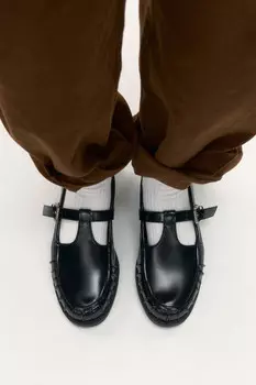 Туфли-лоферы с ремешком