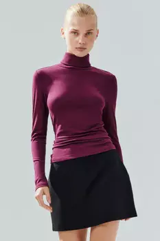 Водолазка из вискозного трикотажа