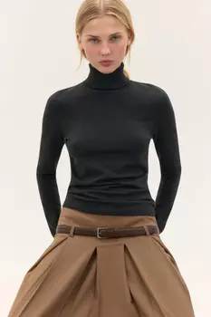 Водолазка из вискозного трикотажа