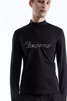 Водолазка с принтом в спортивном стиле