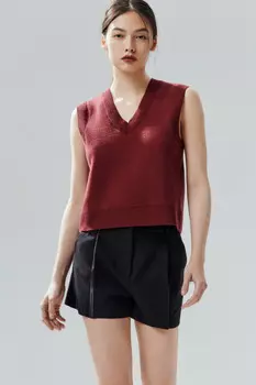 Жилет из вязаного трикотажа