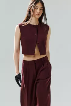 Жилет костюмный с круглым вырезом