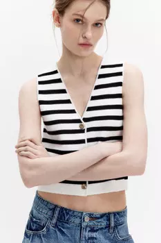 Жилет на пуговицах трикотажный в полоску