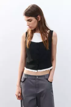 Жилет облегающий с оборками