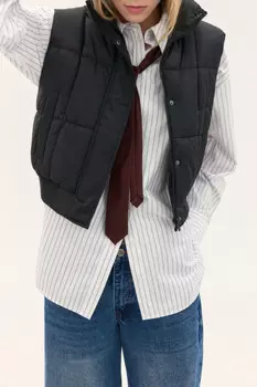 Жилет стеганый на утеплителе