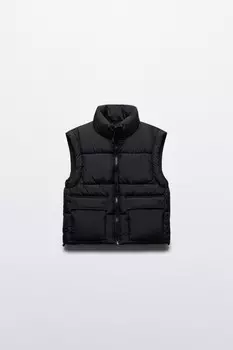 Жилет стеганый с накладными карманами