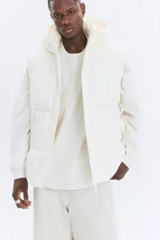 Жилет стеганый утепленный с капюшоном