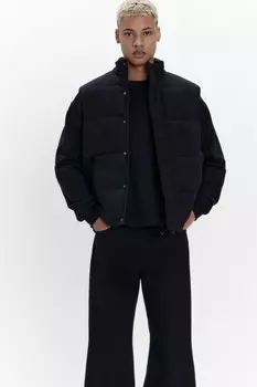 Жилет стеганый утепленный с воротником-стойкой