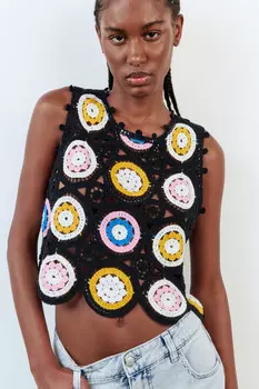 Жилет вязаный ажурный в стиле бохо