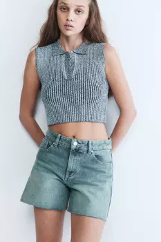 Жилет вязаный укороченный с воротником-поло