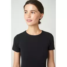 Базовая футболка с круглым вырезом