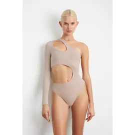 Боди с асимметричными вырезами