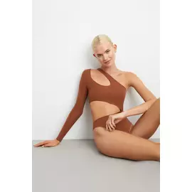 Боди с асимметричными вырезами