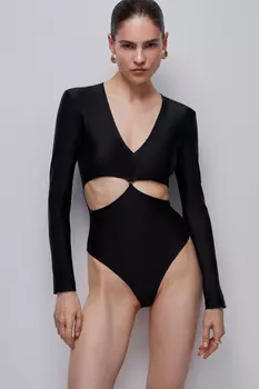 Боди с глубоким вырезом